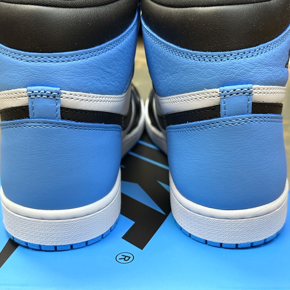 Nike Air Jordan 1 High Retro UNC Toe 11 DZ5485-400 1985 University Blue - Picture 11 of 11